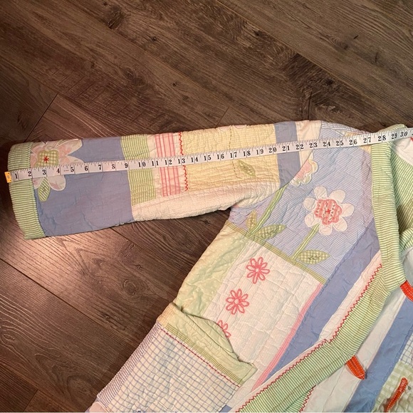 Vintage Quilt coat handmade patchwork quilted coat floral details - Picture 5 of 11